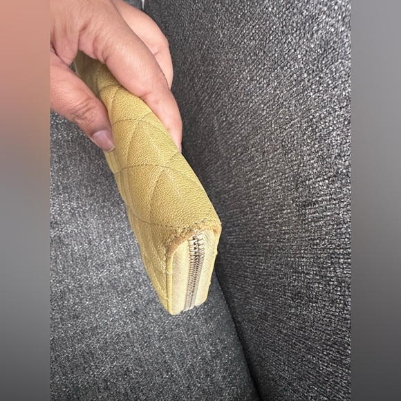 Authentic CHANEL Caviar Skin Matelasse Long Wallet Purse CC Yellow w/ card - Picture 8 of 10